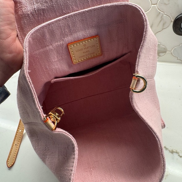 Pink Designer Backpack - Picture 3 of 4